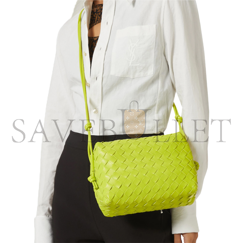 BOTTEGA VENETA SMALL LOOP CAMERA BAG 680255 (22*15*8cm)